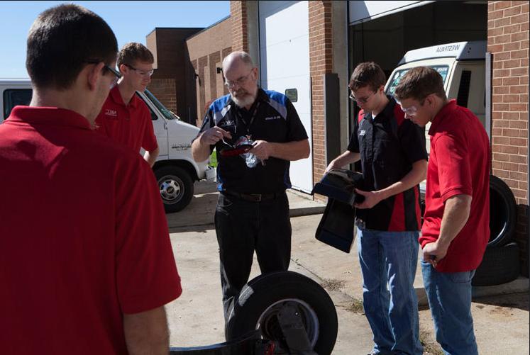 Students in auto lab